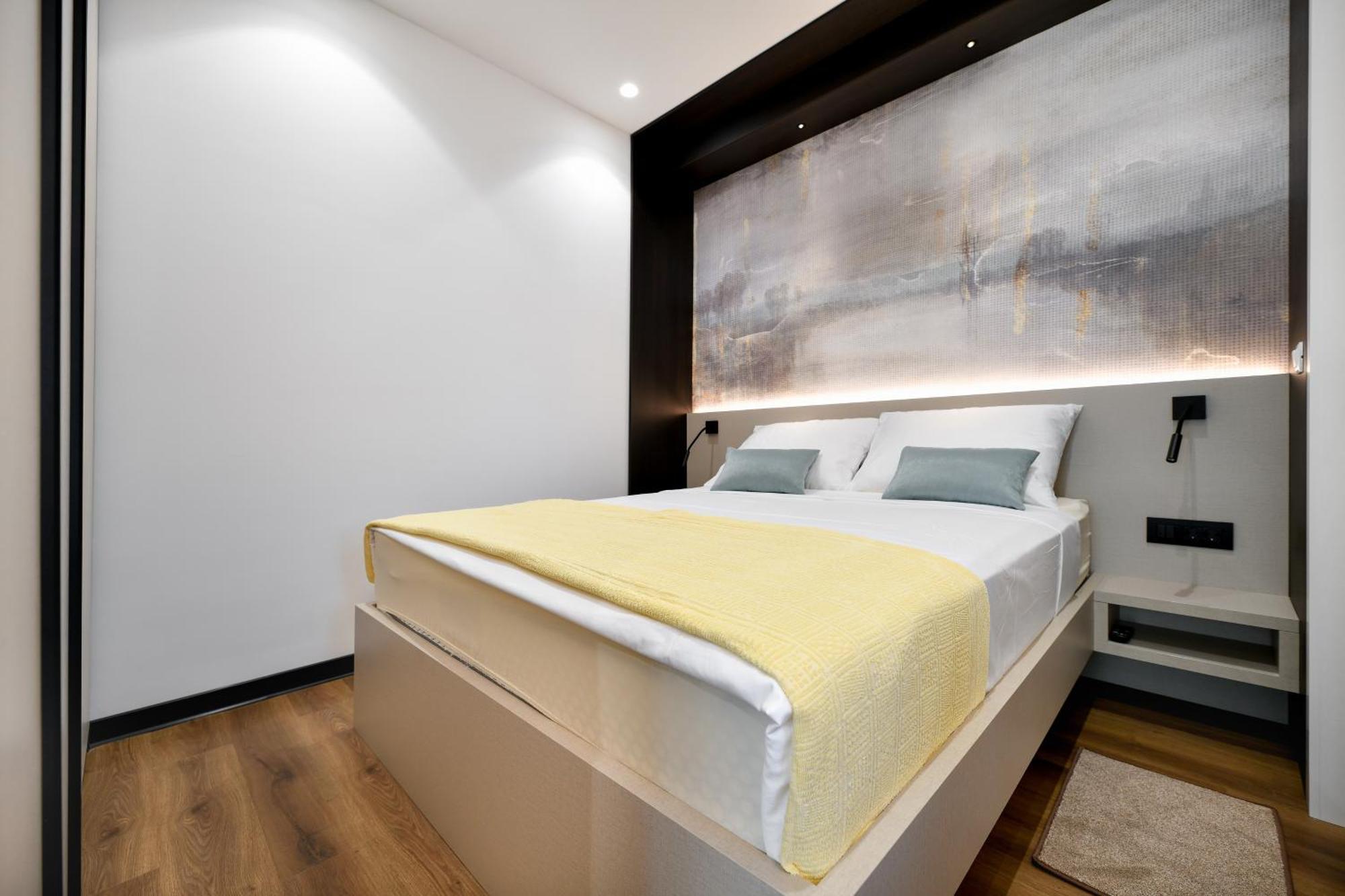 Crowonder Apartments & Rooms Oaza With Heated Swimming Pool And Sauna Turanj Exterior foto