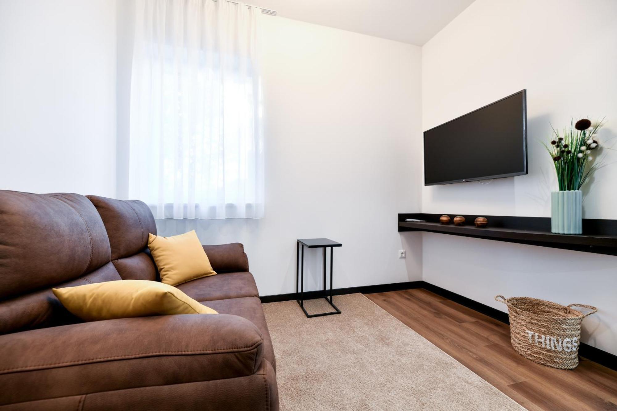 Crowonder Apartments & Rooms Oaza With Heated Swimming Pool And Sauna Turanj Exterior foto